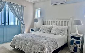 Aircon 63 On Coral